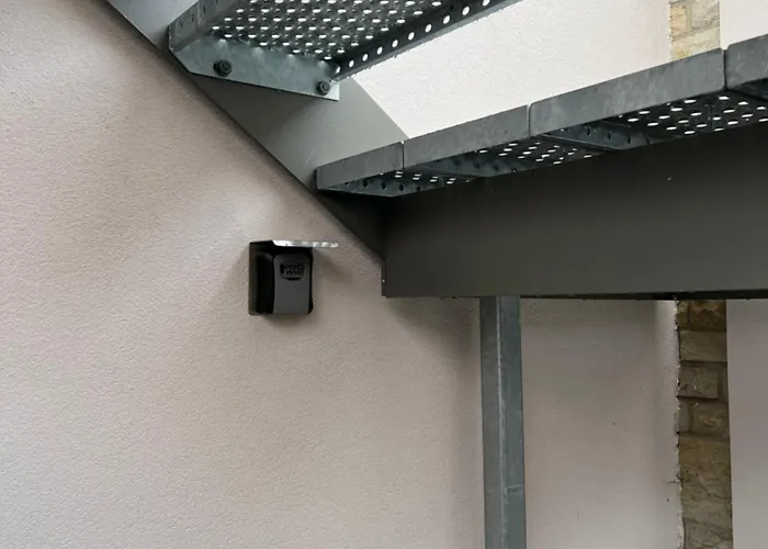 Haus Eldena アパート